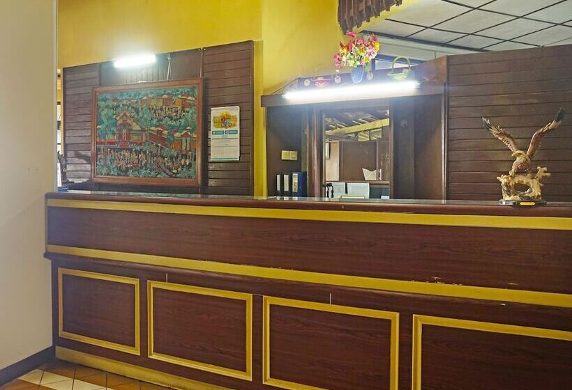 هتل Lembah Nyiur By Oyo