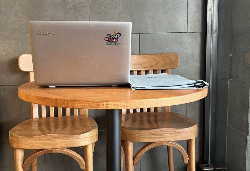 هتل Malebbi Homestay Makassar By Oyo