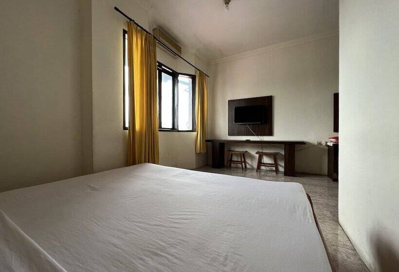 هتل Malebbi Homestay Makassar By Oyo