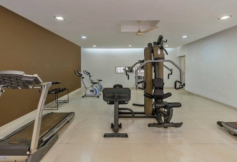 בית מלון כפרי Treebo Midvalley Residence