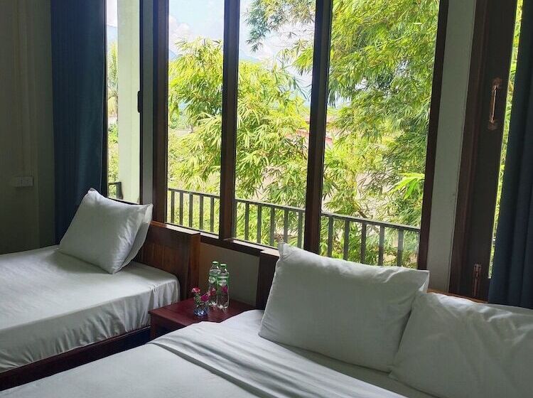 هتل Vang Vieng Champa