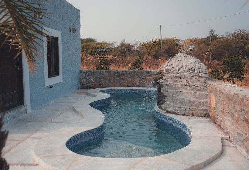 منتجع Jawai Wildlife Safari Camp