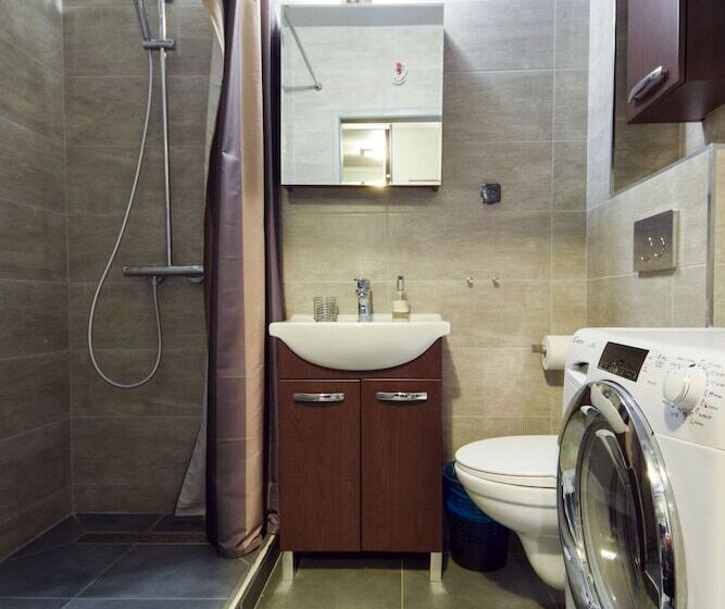 Shortstaypoland Srebrna   B36