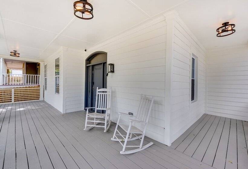 Family Home W/ Backyard ~ 2 Mi To Downtown Atlanta