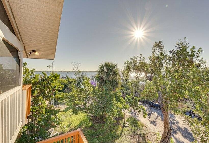 Little Gasparilla Island Paradise: Walk To Beach!