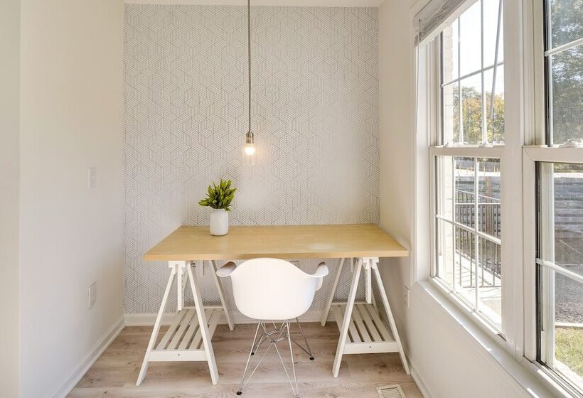 Charming Raleigh Home   Walk To Downtown!