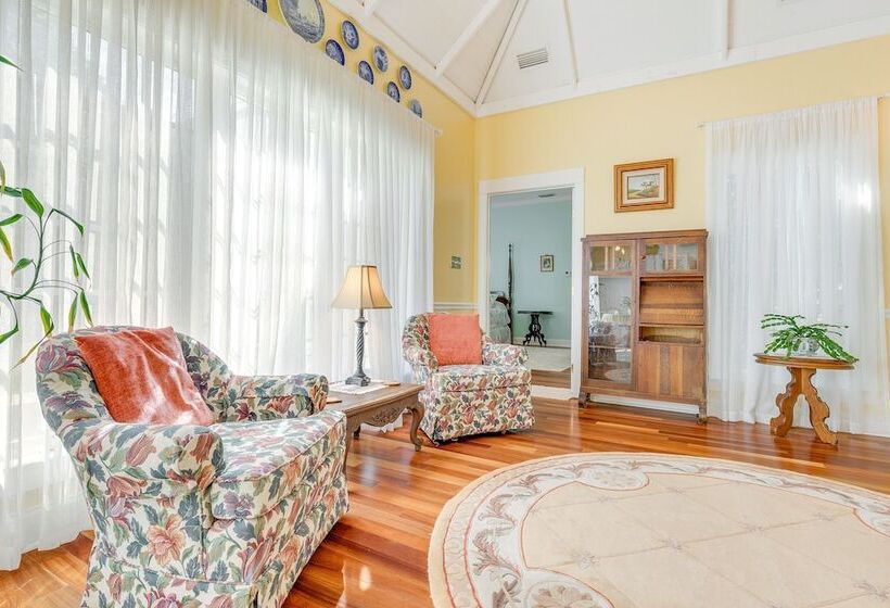 Fairhope Cottage: 2 Mi To Town & Pier!