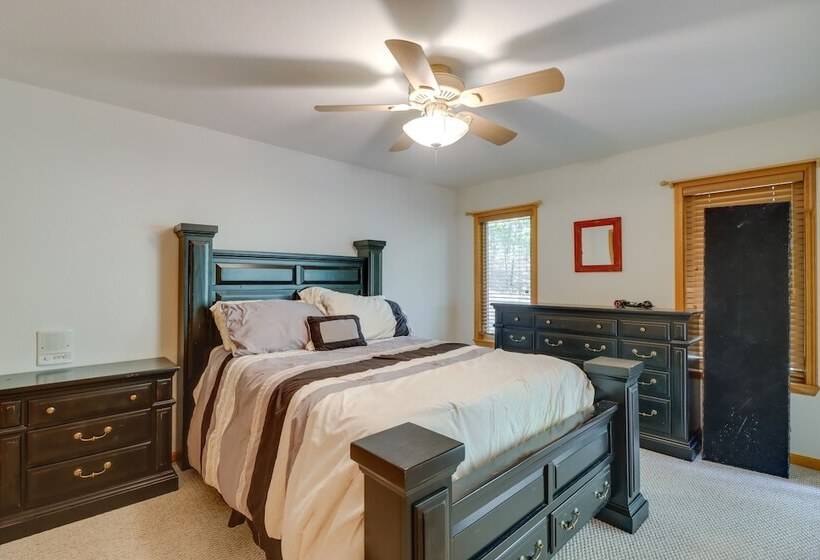 Fairfield Bay Retreat W/ Fireplaces & Lake Access