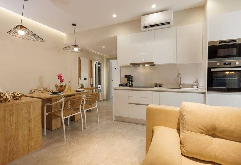Hersonissos Beach Front Suites