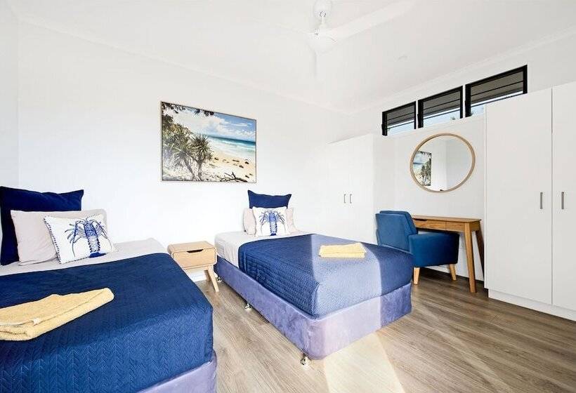 Отель The Beach House By Anglers Choice