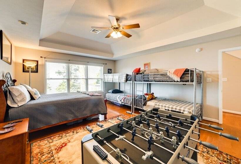 Lake Barkley Home W/ On Site Beach: Boat + Swim!