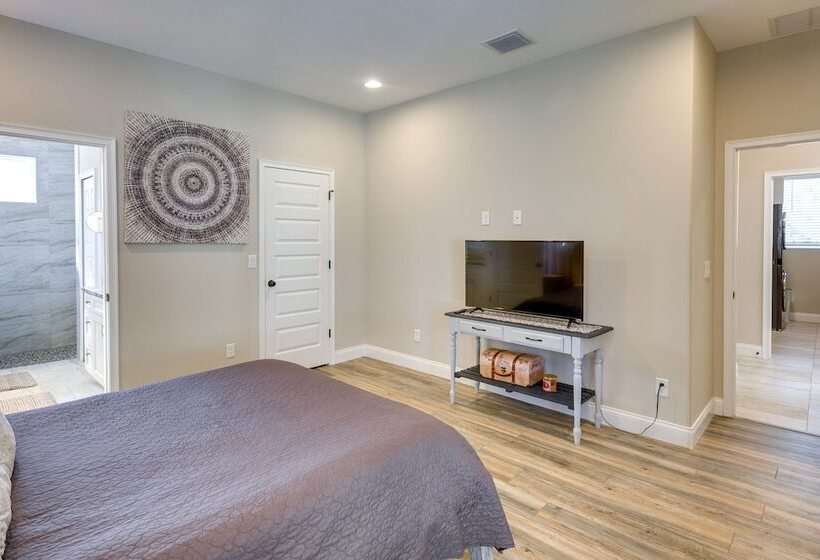 Palm Coast Paradise: Pool, Spa & Outdoor Kitchen