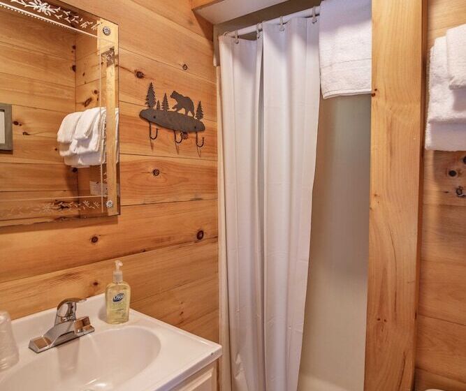 Pemi Cabins