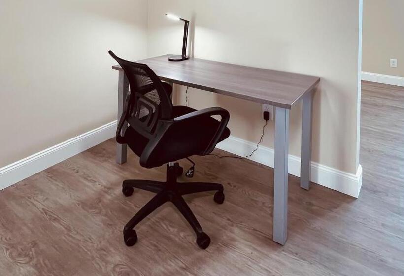 Пансион White Orchid Apartments