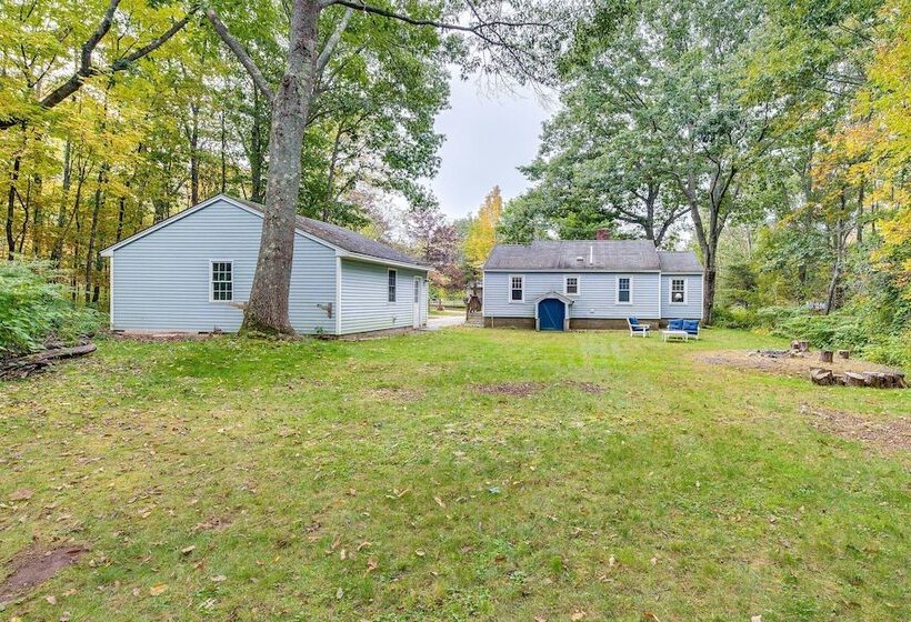 Near Beach: Pet Friendly Getaway W/ Yard