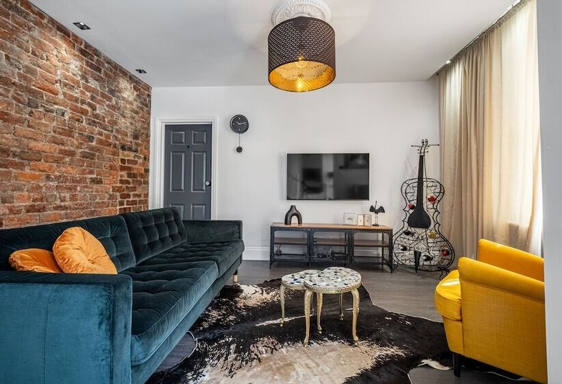 إقامة Immaculate 6 Bed House In Newcastle