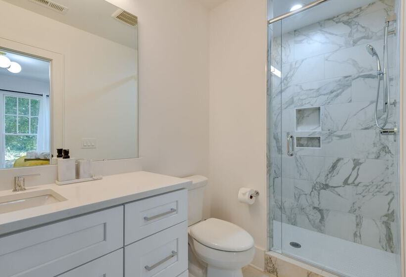 South End Charlotte Townhome < 2 Mi To Uptown!