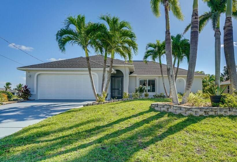 Furnished Lanai + Pool: Sunlit Cape Coral Getaway!