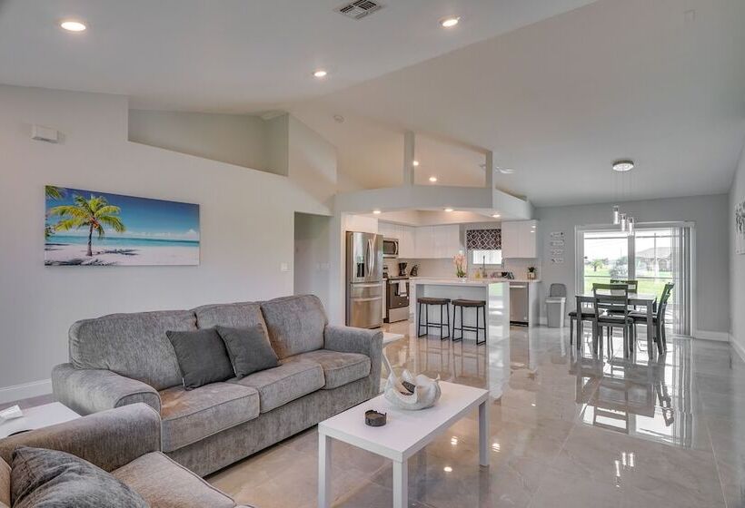 Furnished Lanai + Pool: Sunlit Cape Coral Getaway!