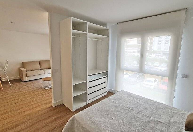 تختخواب و صبحانه Br Silgar Suites