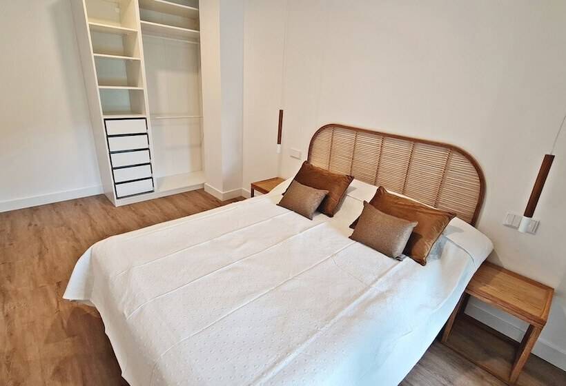 تختخواب و صبحانه Br Silgar Suites