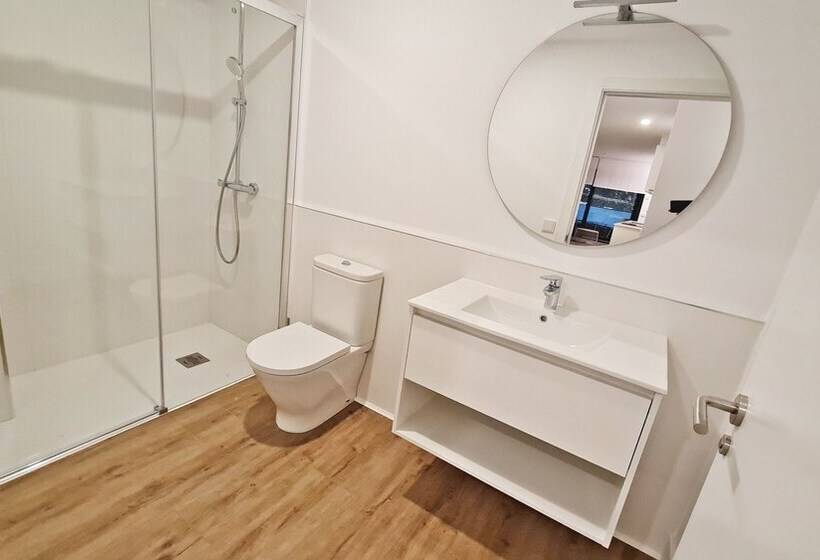 تختخواب و صبحانه Br Silgar Suites