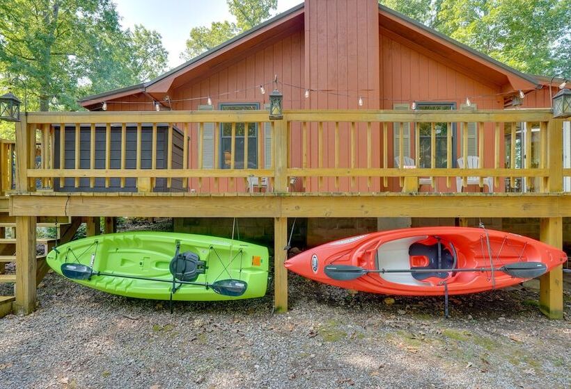 Cadiz Vacation Home W/ Deck: Walk To Lake Barkley