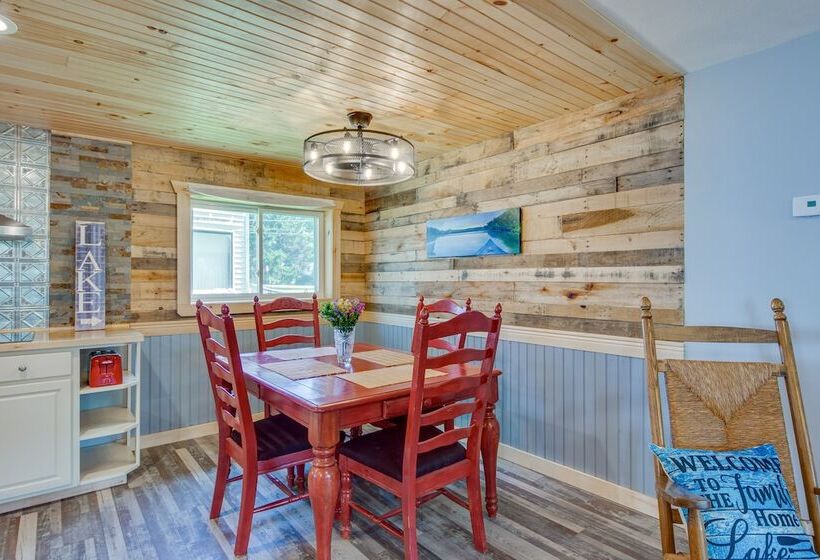 Charming Lake Chautauqua Home: Walk To Water!