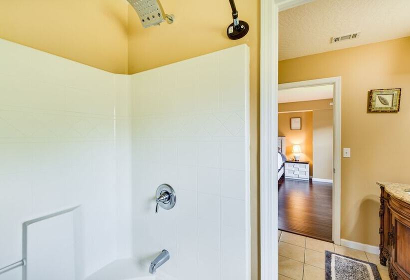 Crestview Vacation Rental: Day Trip To Destin!