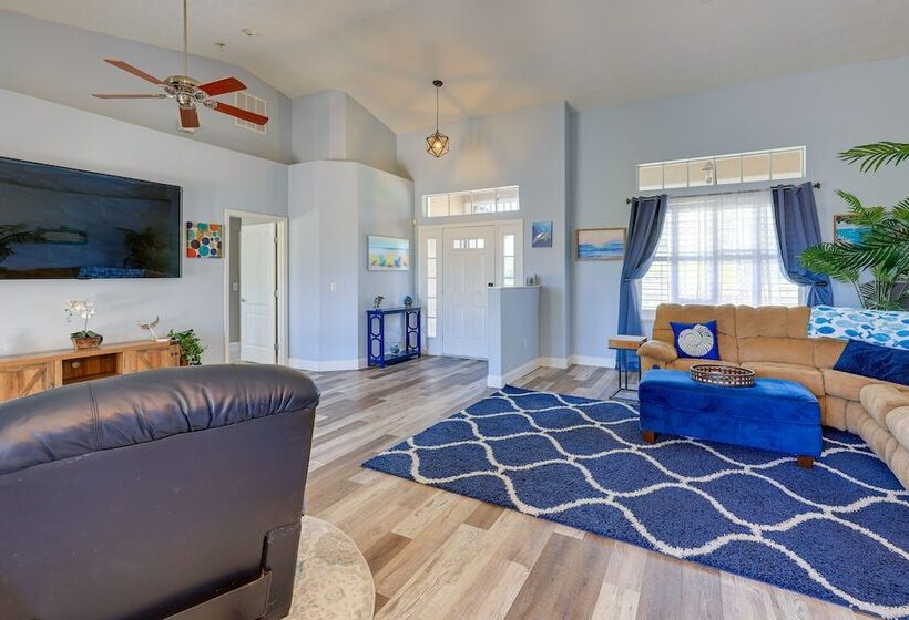 Fort Pierce Escape: Beach Entry Pool, Waterslide!