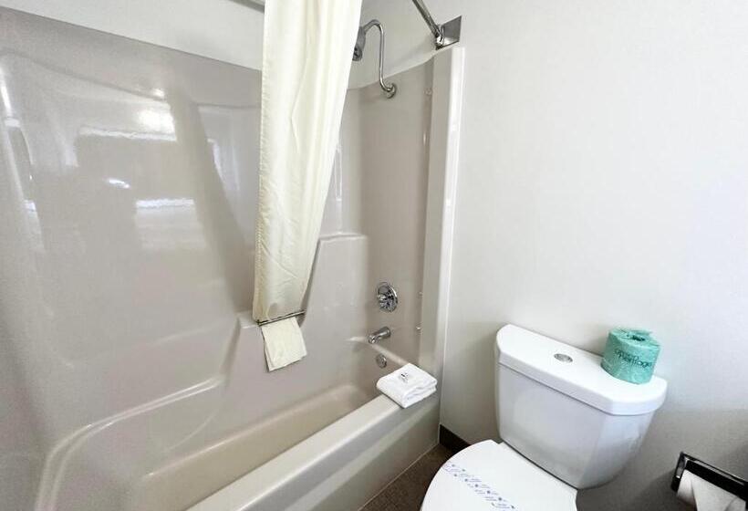 مسافرخانه Kiteville Cedar Rapids