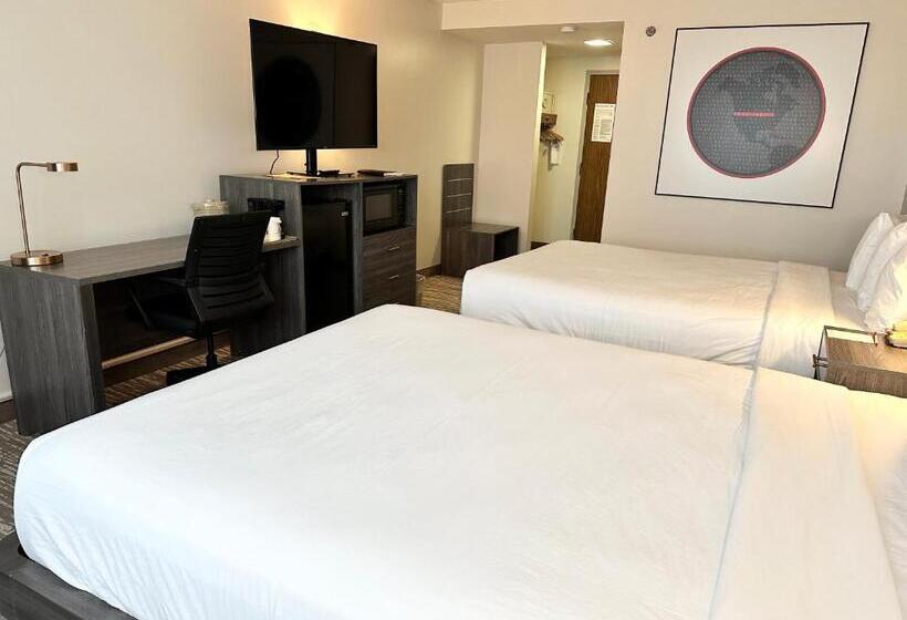 مسافرخانه Kiteville Cedar Rapids