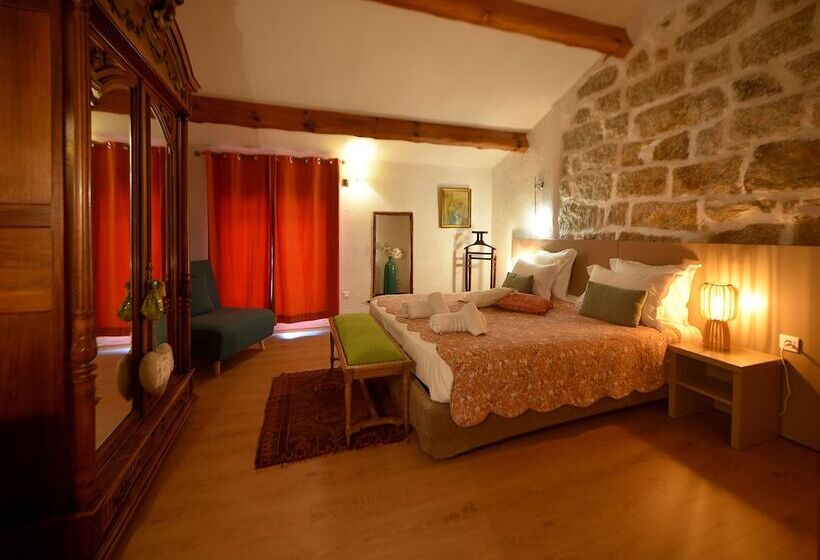 هتل Auberge U N Antru Versu