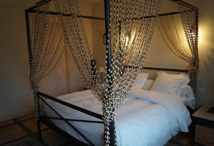 Отель L'antilope