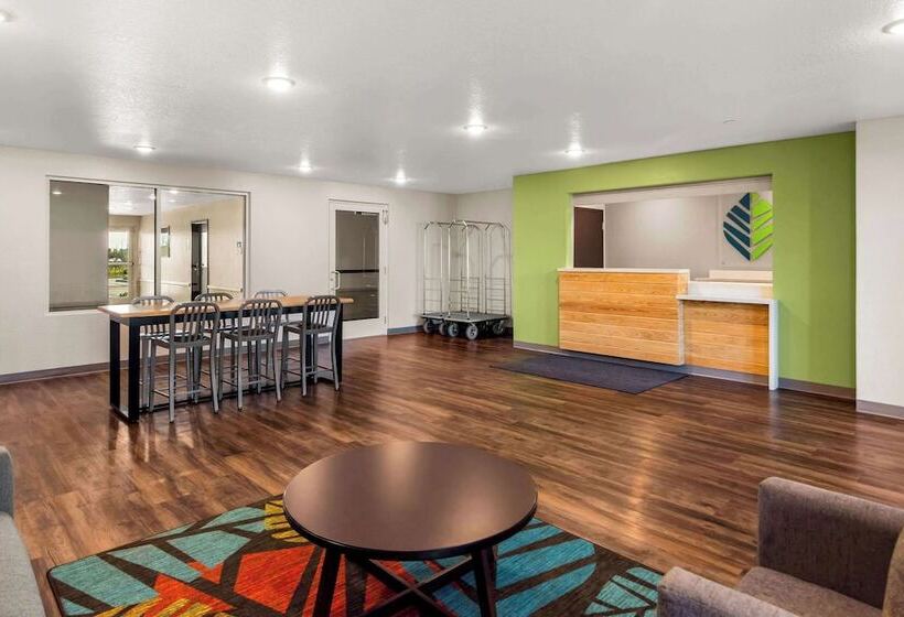 فندق Woodspring Suites Port St Lucie