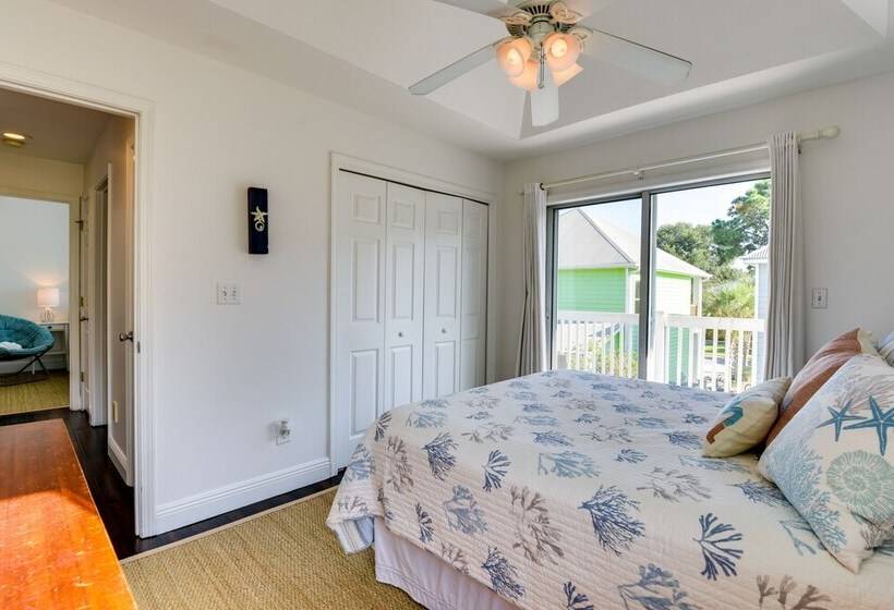 Lemoncello Cottage:  Walk To Blue Mountain Beach!