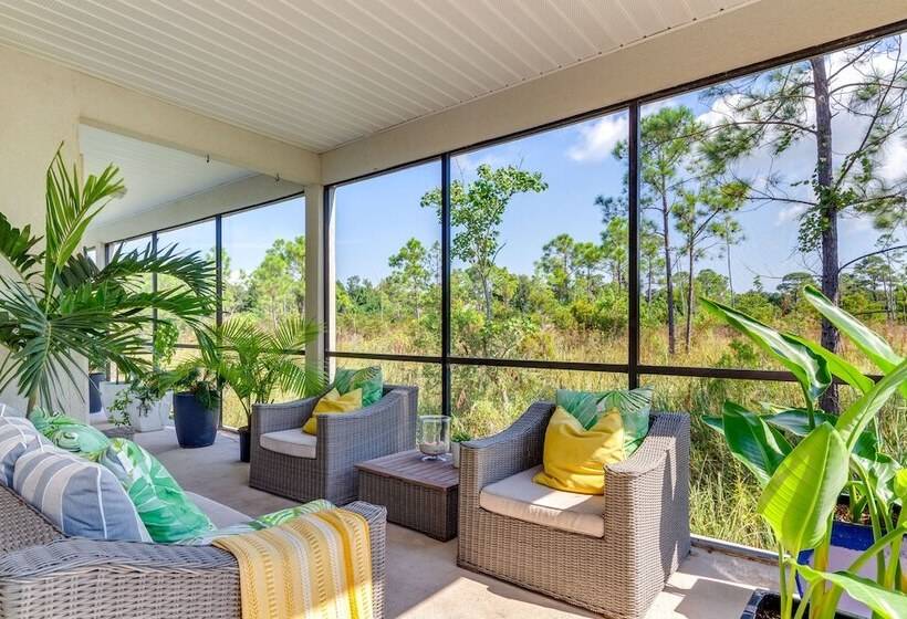 Luxe Gulf Breeze Home W/ Patios   4 Mi To Beaches!