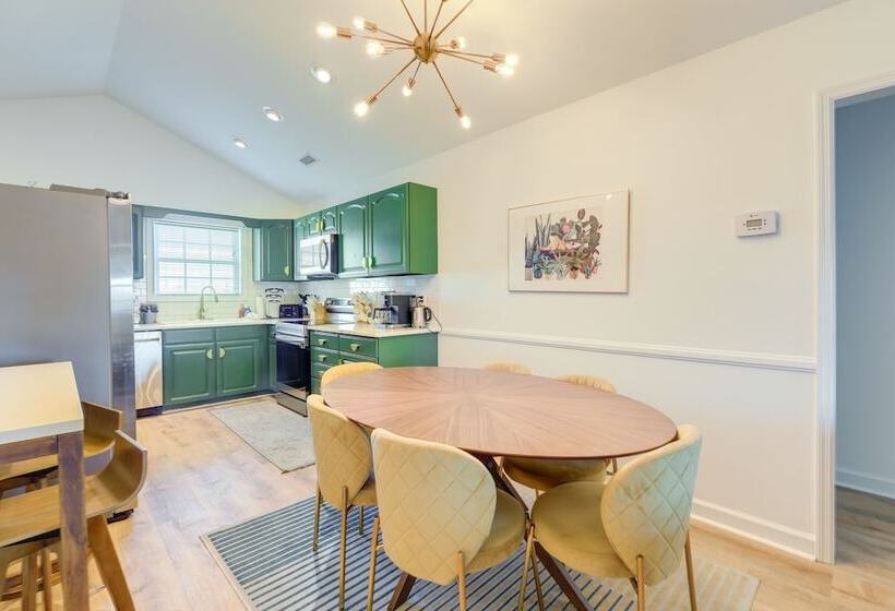 North Topsail Beach Home   Walk To The Ocean!