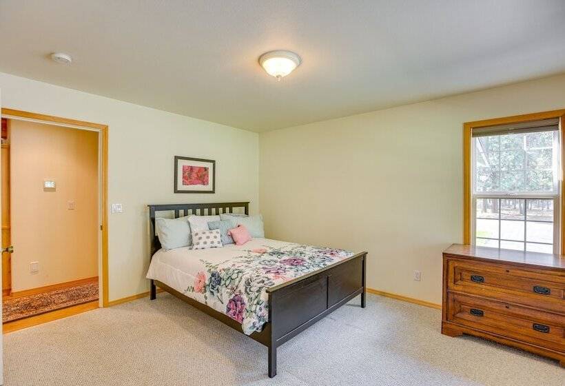 Oregon Retreat ~ 2 Mi From Lapine State Park