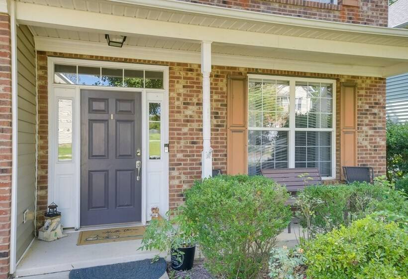 Pet Friendly Holly Springs Residence With Deck!