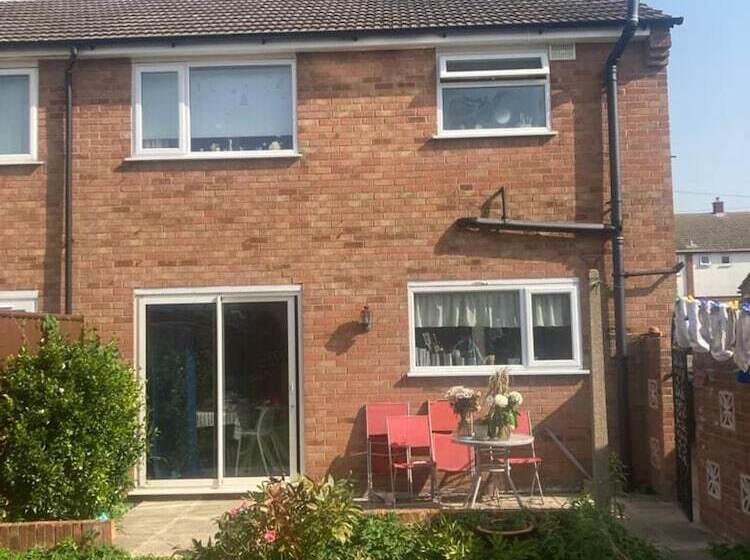 إقامة Stunning 3  Bed Semi Detached House In Cambridge