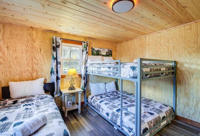 Furnished Deck: Rustic Cabin In Cosby!