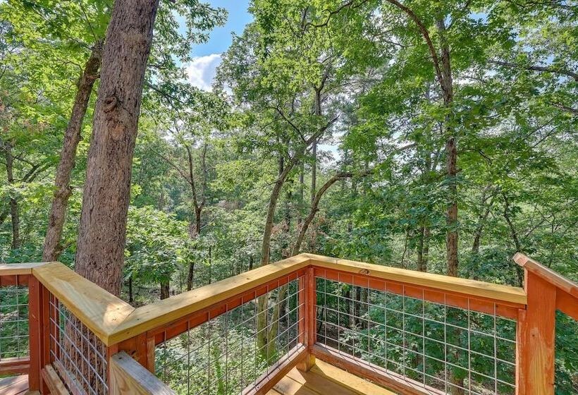 Secluded Ozark Mtn Cottage W/ Wraparound Deck