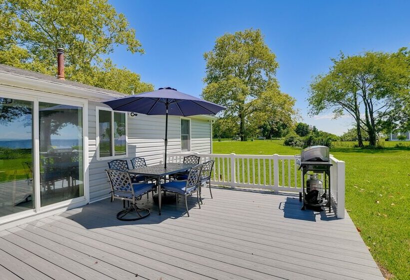 Sun Dappled Waterfront Home On Potomac River!
