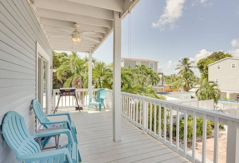 Sunny Key Largo Home W/ Golf Cart & Kayaks