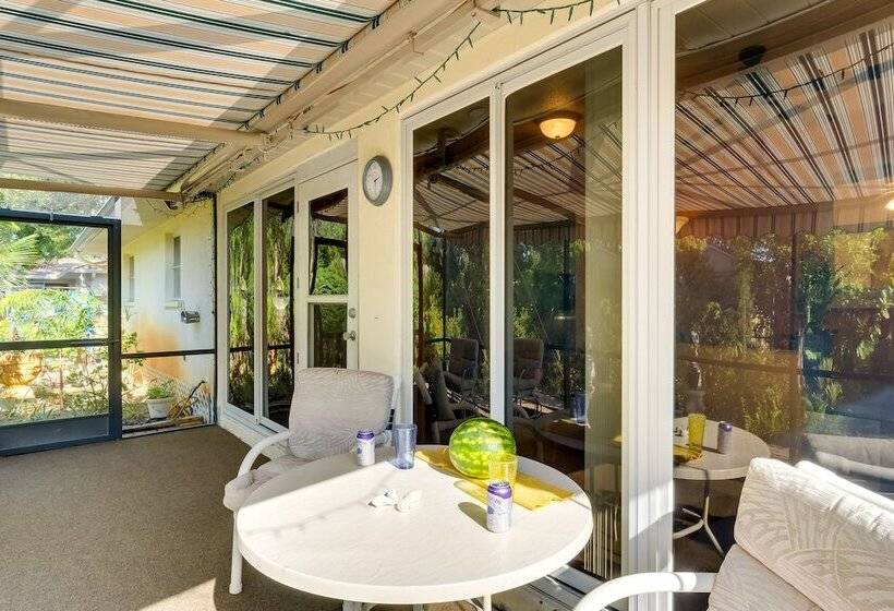 Tranquil Venice Escape W/ Private Backyard Oasis!