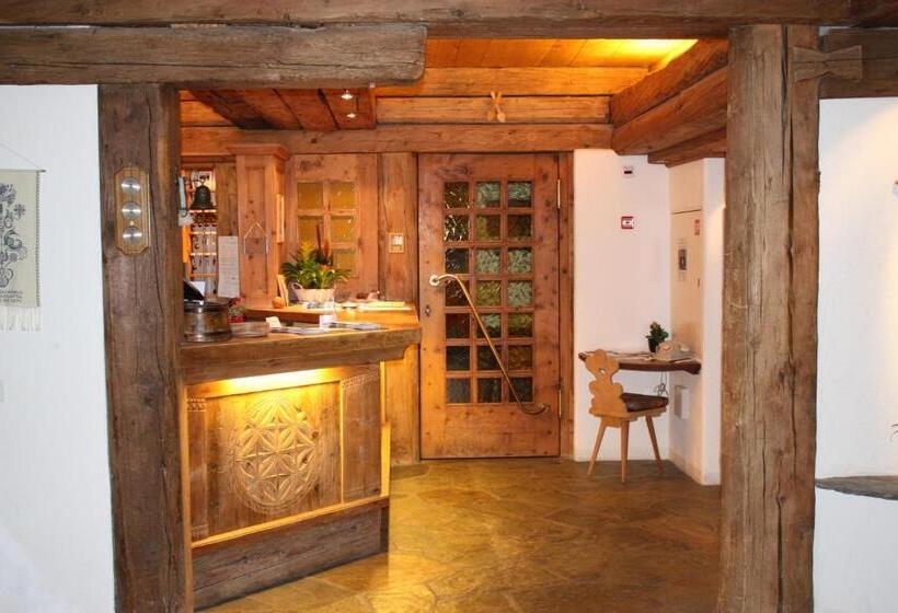 ホテル Chesa Grischa