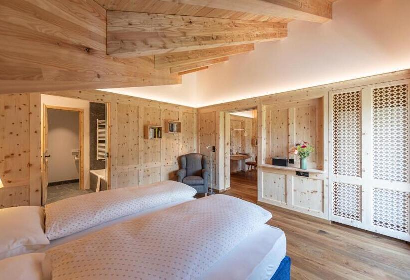 Отель Chesa Randolina