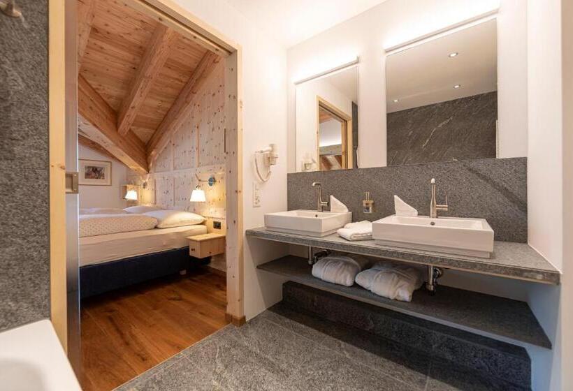 Отель Chesa Randolina