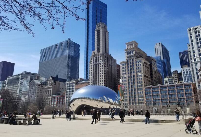 בית מלון כפרי Chicago Guest House Wrigleyville